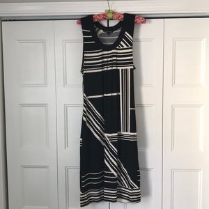 LAST CHANCE Banana Republic Sleeveless Shift Dress